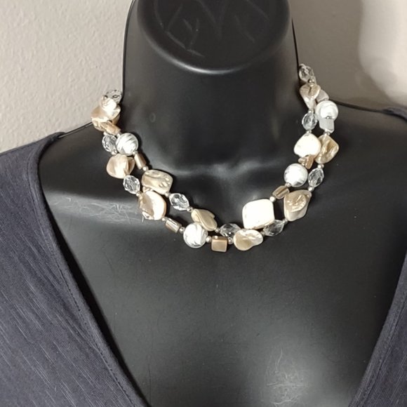 Two Layer Shell, Plastic, And Glass Bead Necklace Adjustable 17 To 20 Inches - Picture 10 of 10